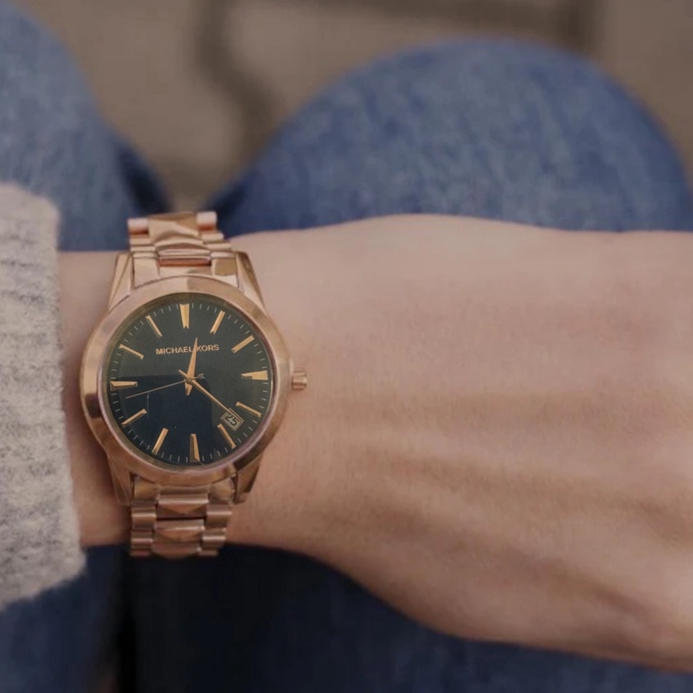 MICHAEL KORS • New Battery Ready To Wear Rose Gold Runway Blue Watch - Picture 2 of 6